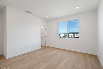 27318 Bear Creek Lane, Valencia, CA 91381 - Photo 20
