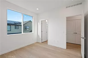 27318 Bear Creek Ln, Valencia, CA 91381 - Photo 26