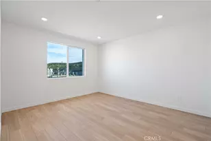 27318 Bear Creek Ln, Valencia, CA 91381 - Photo 18