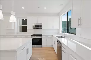 27314 Bear Creek Ln, Valencia, CA 91381 - Photo 16