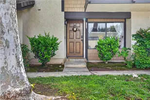 885 Via Sierra Nevada, Riverside, CA 92507 - Photo 2