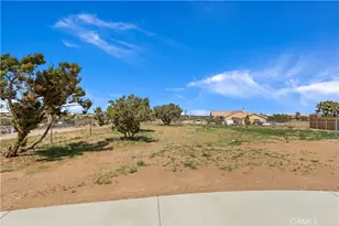 11126 Joshua, Oak Hills, CA 92344 - Photo 8