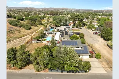 15070 Lancashire, Lake Elsinore, CA 92530 - Photo 32