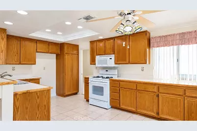 10085 Arrow Leaf, Moreno Valley, CA 92557 - Photo 8