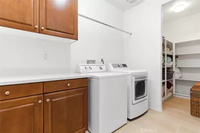 11414 Corte Los Laureles, Jurupa Valley, CA 91752 - Photo 28