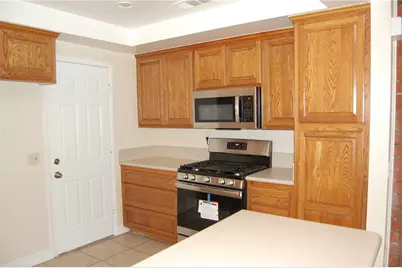8484 Monteel Place, Riverside, CA 92504 - Photo 10
