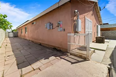 217 E 5th Street, Perris, CA 92570 - Photo 28