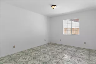 217 E 5th St, Perris, CA 92570 - Photo 10