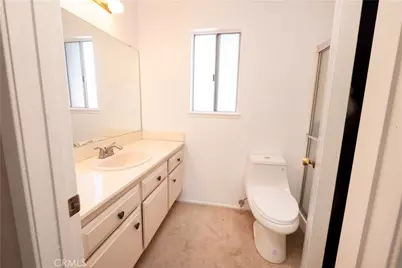 2001 W San Lorenzo, Santa Ana, CA 92704 - Photo 20