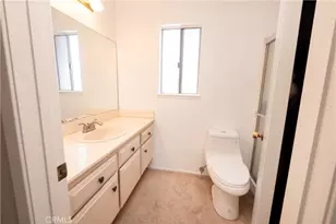 2001 W San Lorenzo, Santa Ana, CA 92704 - Photo 20