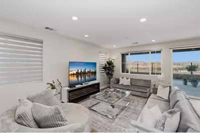 2826 Hillsten Way, Corona, CA 92883 - Photo 16