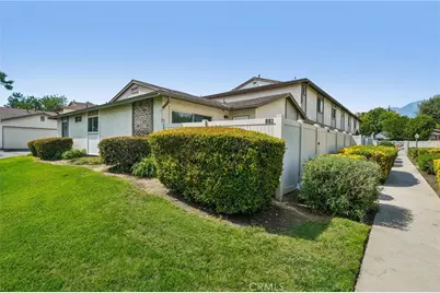 551 D, Upland, CA 91786 - Photo 2