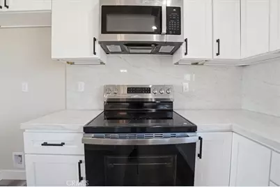 16135 Tawney Ridge Lane, Victorville, CA 92394 - Photo 14