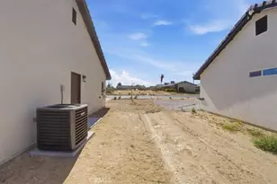 16135 Tawney Ridge Ln, Victorville, CA 92394 - Photo 30