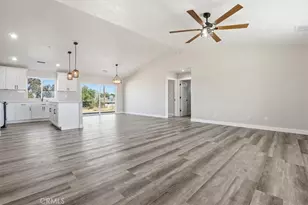 16135 Tawney Ridge Ln, Victorville, CA 92394 - Photo 6
