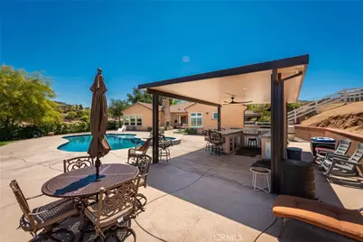 9609 Equestrian Drive, Riverside, CA 92503 - Photo 32