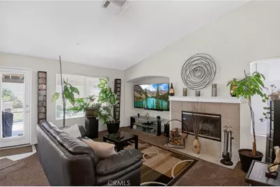 15370 Twinberry Court, Fontana, CA 92336 - Photo 18