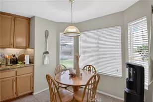 15370 Twinberry Ct, Fontana, CA 92336 - Photo 12
