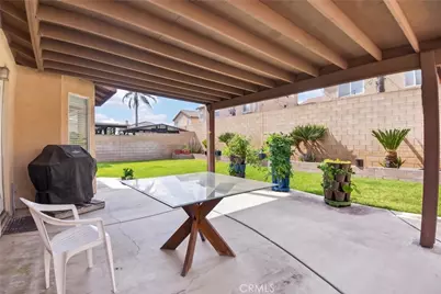 15370 Twinberry Court, Fontana, CA 92336 - Photo 6