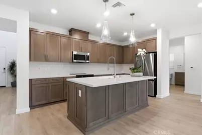 23708 Wilcox Drive, Newhall, CA 91321 - Photo 10