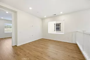 23708 Wilcox Dr, Newhall, CA 91321 - Photo 14