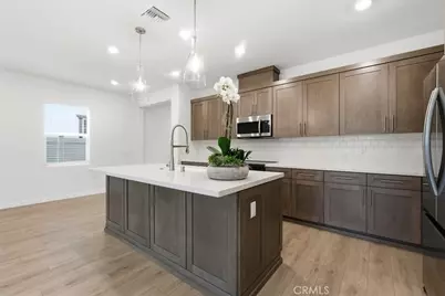 23708 Wilcox Drive, Newhall, CA 91321 - Photo 12