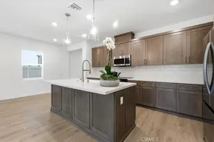 23708 Wilcox Dr, Newhall, CA 91321 - Photo 12