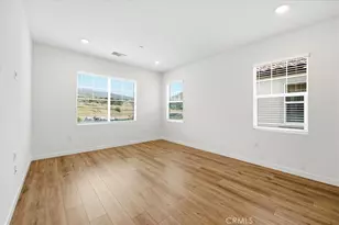 23712 Wilcox Dr, Newhall, CA 91321 - Photo 20