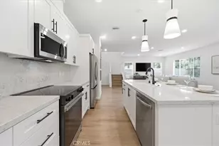 23712 Wilcox Dr, Newhall, CA 91321 - Photo 12