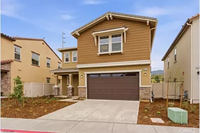 23712 Wilcox Drive, Newhall, CA 91321 - Photo 2