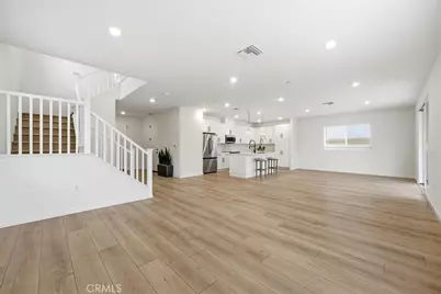 23720 Wilcox Drive, Newhall, CA 91321 - Photo 6