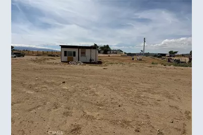 11551 Cactus, Phelan, CA 92371 - Photo 8