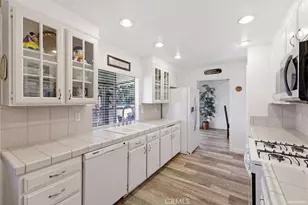 11246 Coolwater Dr, Riverside, CA 92505 - Photo 14