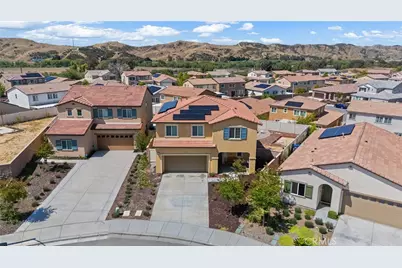 11765 Gilmore Dr, Beaumont, CA 92223 - Photo 18