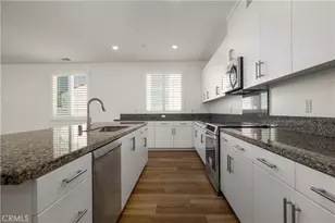 345 Charlton St, Perris, CA 92570 - Photo 10