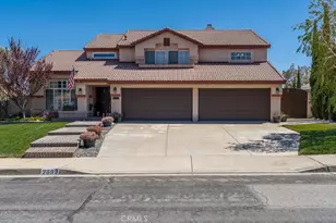 2693 W La Morada Dr, Rialto, CA 92377 - Photo 2
