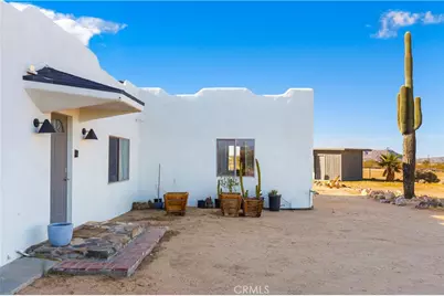 60611 Birdie Ln, Landers, CA 92285 - Photo 6