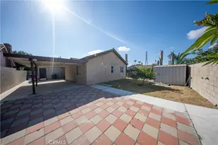 11340 Springoak, Fontana, CA 92337 - Photo 18