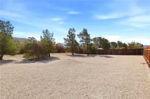 13475 Apple Blossom, Apple Valley, CA 92308 - Photo 28