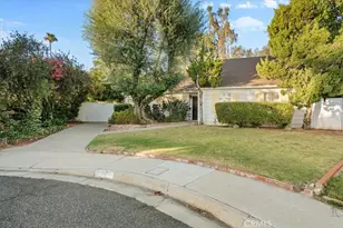 2807 Wyoming Way, Riverside, CA 92506 - Photo 2