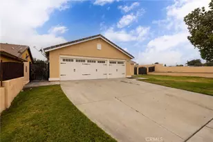 2294 N Smoketree Ave, Rialto, CA 92377 - Photo 18