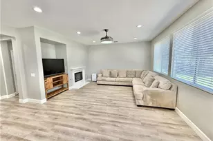 27617 Bottle Brush, Murrieta, CA 92562 - Photo 32