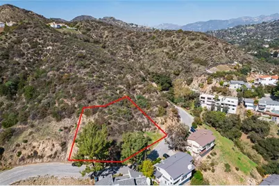 2745 Kennington Drive, Glendale, CA 91206 - Photo 2
