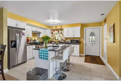21401 Ellis, Perris, CA 92570 - Photo 6