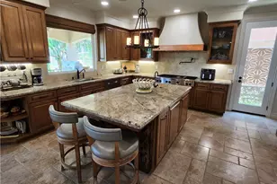 30295 Little Harbor Dr, Canyon Lake, CA 92587 - Photo 6