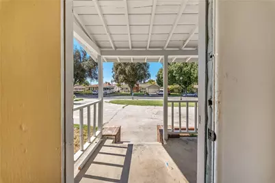 9684 Sharon, Riverside, CA 92503 - Photo 8