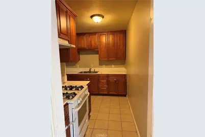 1017 W 73rd, Los Angeles, CA 90044 - Photo 4
