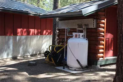 421 Bedford Court, Big Bear City, CA 92314 - Photo 38