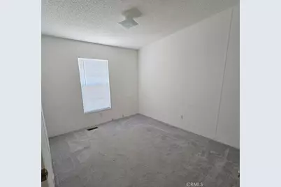 32033 207th, Llano, CA 93544 - Photo 10