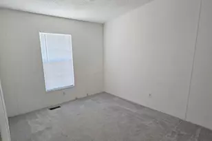 32033 207th, Llano, CA 93544 - Photo 10